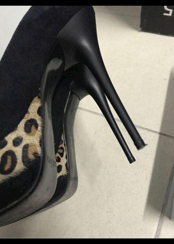 Leopar Desenli Siyah Stiletto Topuklu Kadın Ayakkabı - Görsel 6