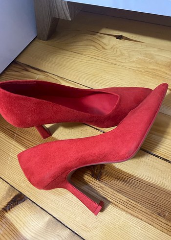 Kırmızı Süet Stiletto Topuklu Kadın Ayakkabı - Görsel 2