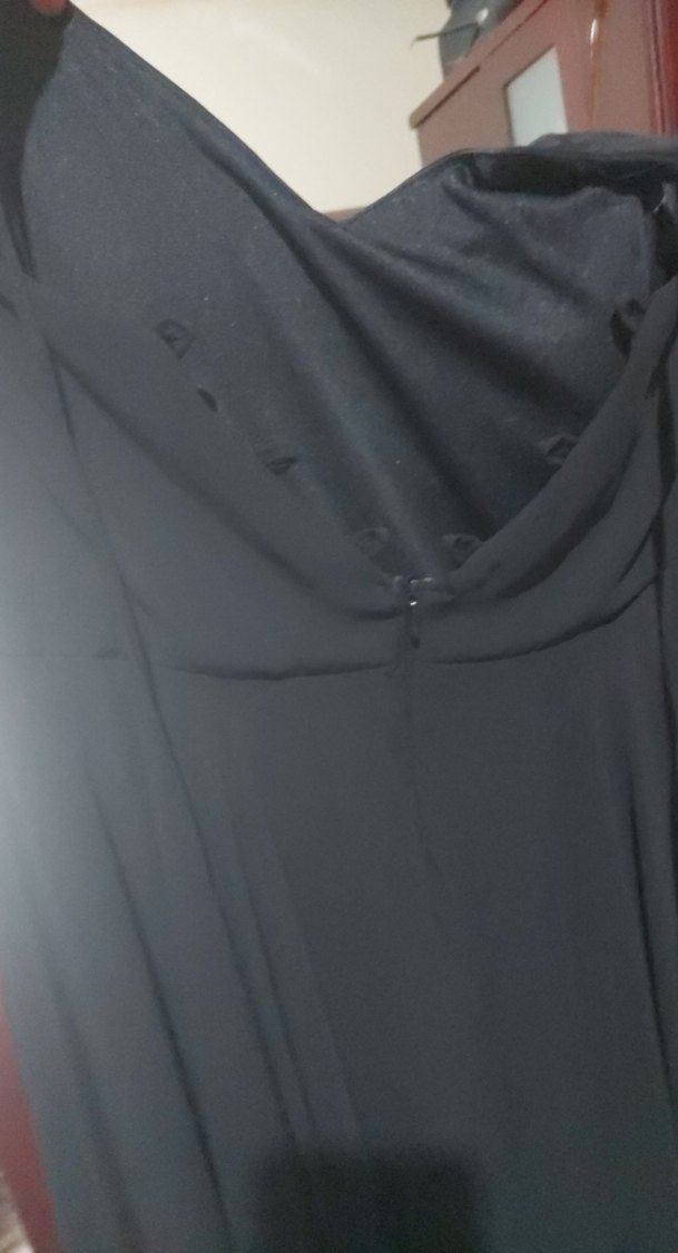 Uzun Siyah V Yakalı Drapeli Kadın gece Elbisesi - Görsel 4