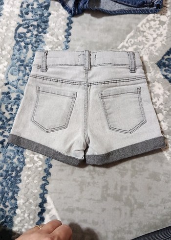 Gri Düğmeli Kız Denim Şort - Görsel 3