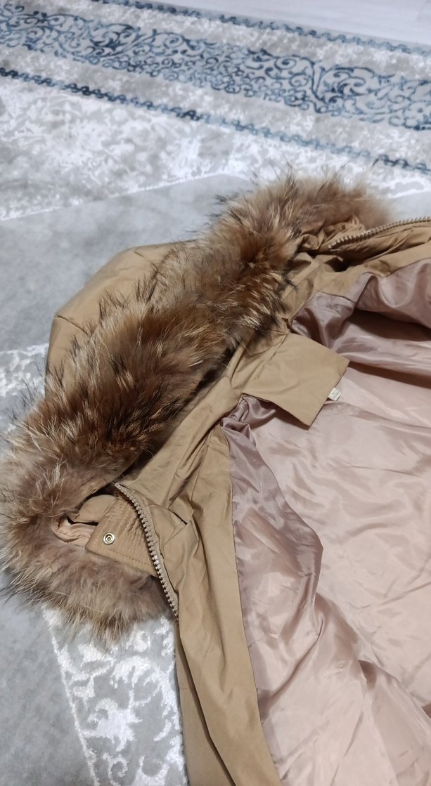 Kürklü Kapüşonlu Bej Kadın Kışlık Mont - Görsel 4