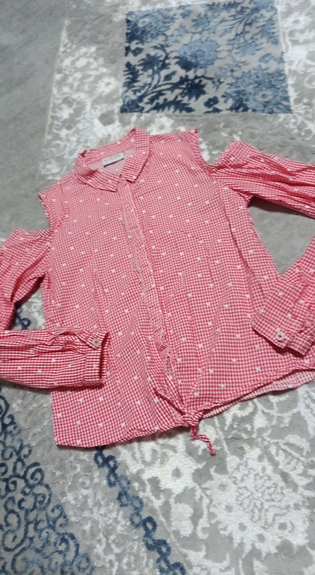 Düğmeli Uzun Kollu Kırmızı Gömlek - Görsel 3