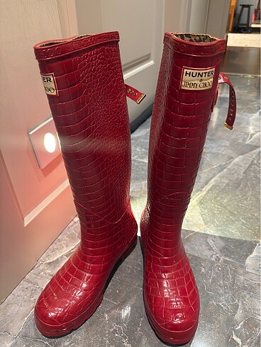 38 Beden kırmızı Renk Jimmychoo X Hunter çizme