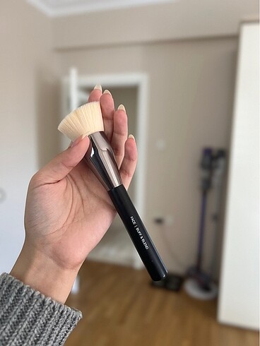 Beden huda beauty makyaj fırçası