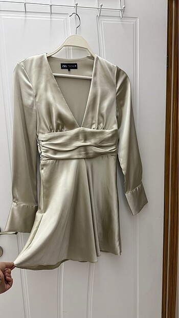 zara saten elbise