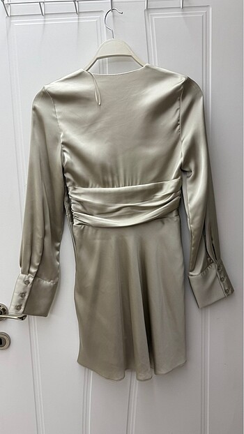 xs Beden zara saten elbise