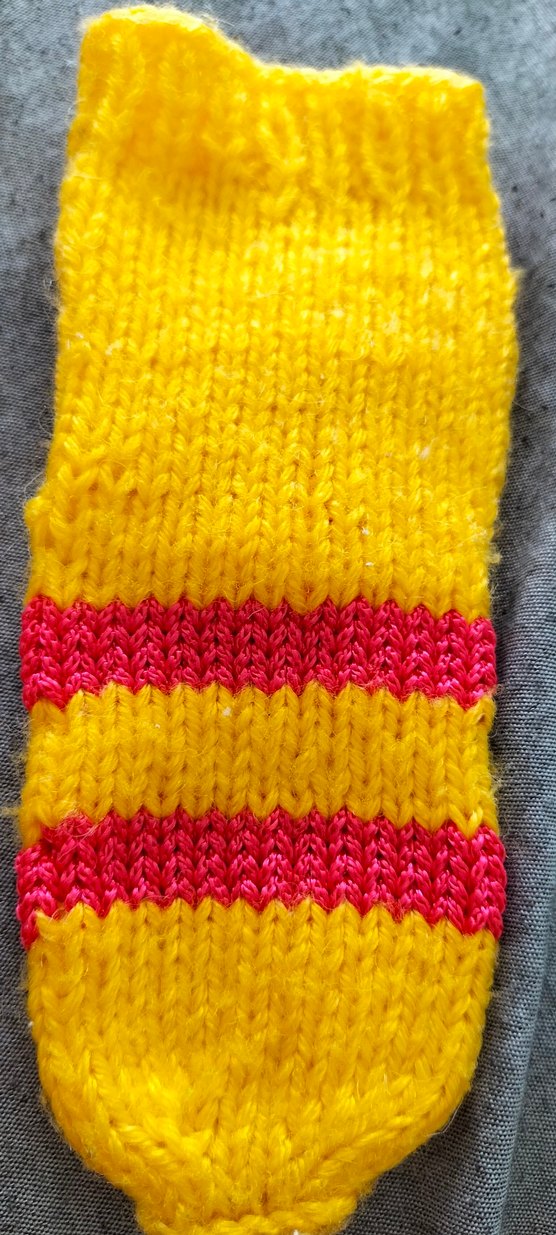 Sarı Kırmızı Çizgili Bebek Çorap - Görsel 2