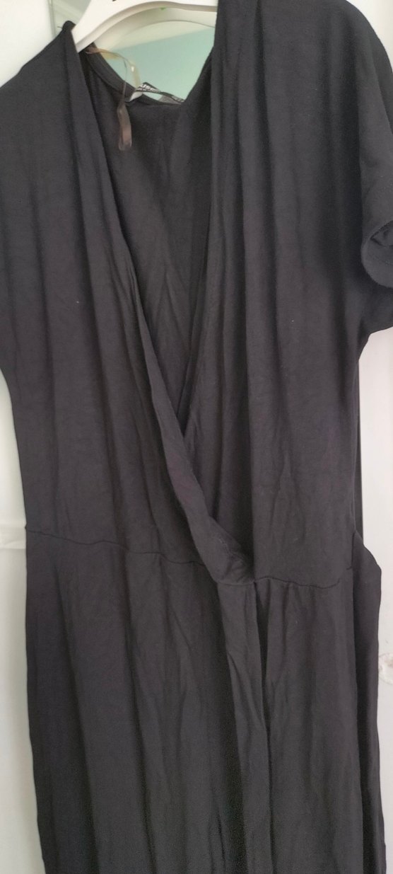 Siyah V Yakalı Drapeli Kadın Tulum - Görsel 5