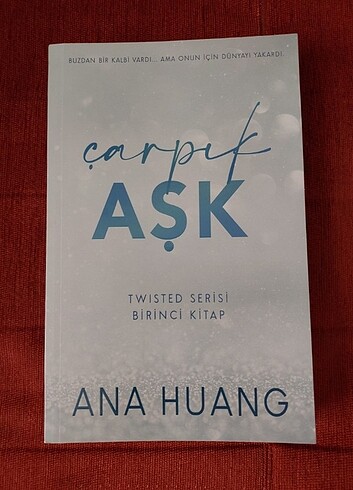 Çarpık Aşk-Ana Huang
