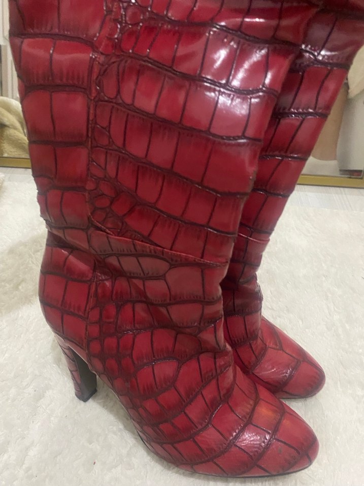 Kırmızı bordo parlak gibi Detaylı Kadın Dizüstü Deri Çizme - Görsel 2