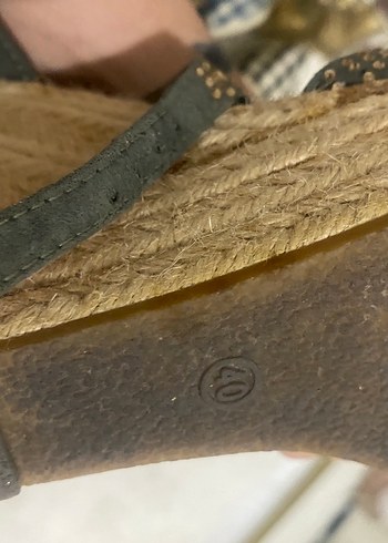 Yeşil gold taşlı Dolgu Topuklu Kadın Ayakkabı - Görsel 8