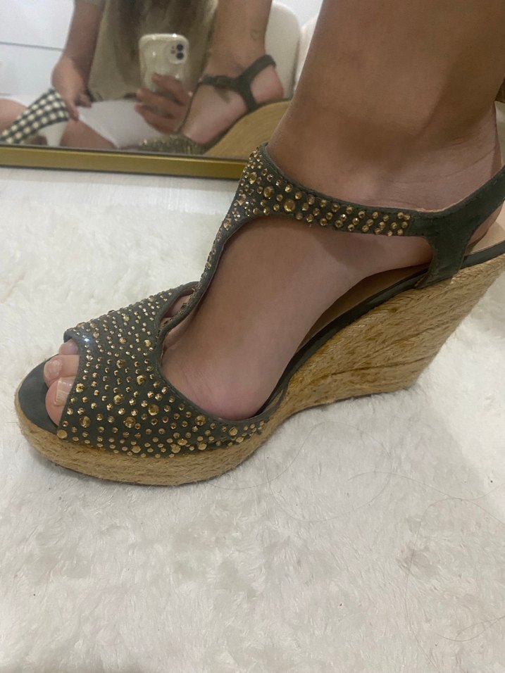 Yeşil gold taşlı Dolgu Topuklu Kadın Ayakkabı - Görsel 5