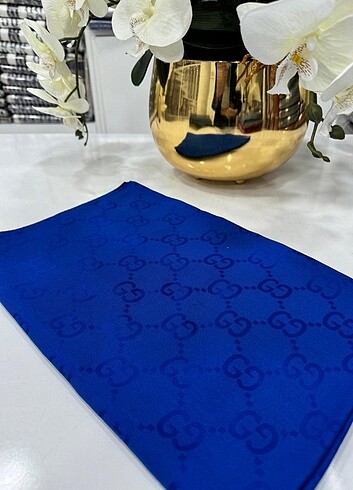 Gucci Desen Pamuk İpeksi Jakar Şal