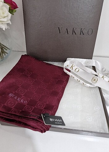 Vakko VAKKO KUTULU MONOGRAM PAMUK IPEK ŞAL 