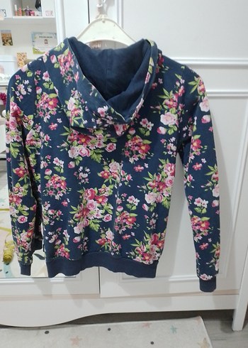 Çiçek Desenli Kapüşonlu Kız Sweatshirt - Görsel 5