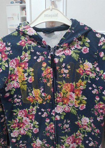 Çiçek Desenli Kapüşonlu Kız Sweatshirt - Görsel 3