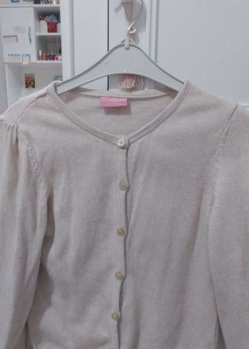 Kız Çocuk Bej Düğmeli Hırka - Görsel 2