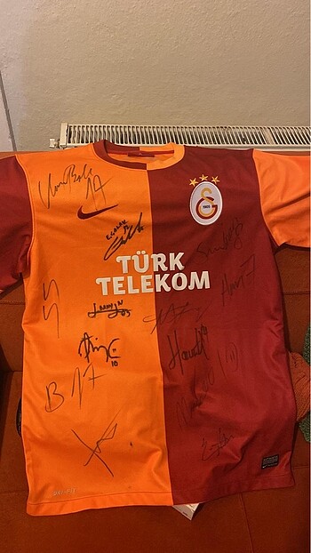Islak İmzalı Galatasaray 2013-14 forması
