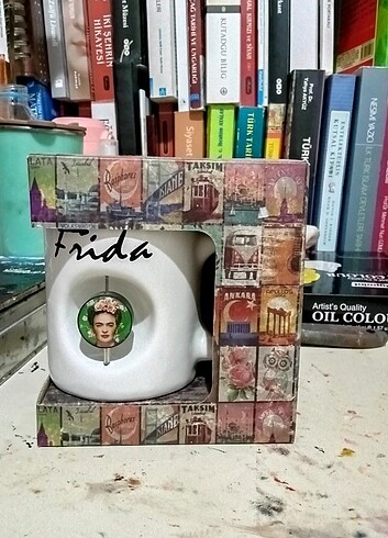 Frida Kahlo Kupa Bardak .