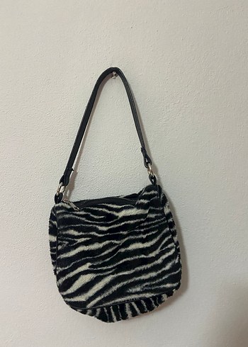 Diğer Kürk Detaylı Zebra Desenli Kadın Çanta