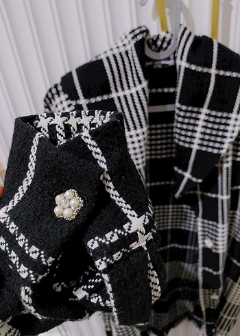 Düğmeli Siyah Beyaz Kareli Kadın Gömlek - Görsel 4