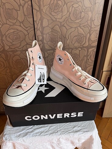 38,5 Beden Converse ayakkabı