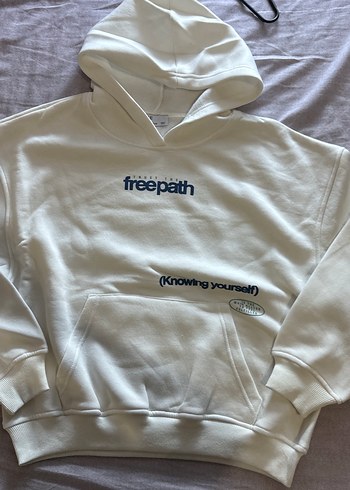 Beyaz Kapüşonlu Sweatshirt