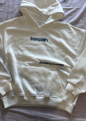 Beyaz Kapüşonlu Sweatshirt, Rahat Kesim