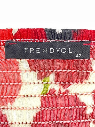 42 Beden çeşitli Renk Trendyol & Milla Mini Üst %70 İndirimli.
