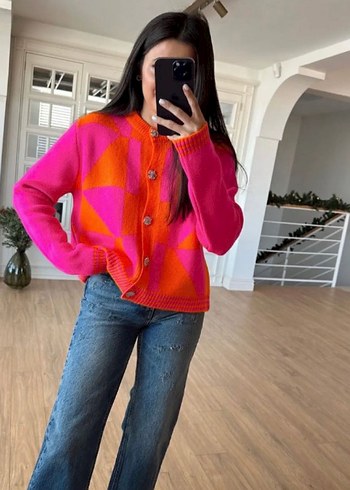 Düğmeli Pembe Turuncu Batik Desenli Triko Hırka