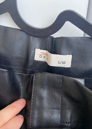 OXXO Kadın Siyah Deri Kemerli Mini Şort - Görsel 2