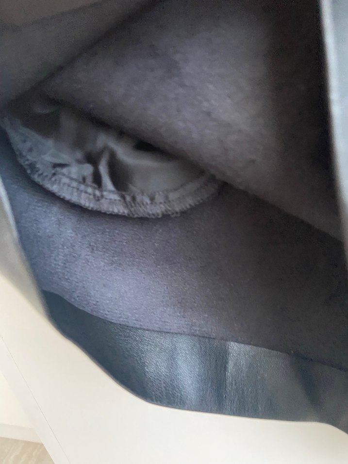 OXXO Kadın Siyah Deri Kemerli Mini Şort - Görsel 3