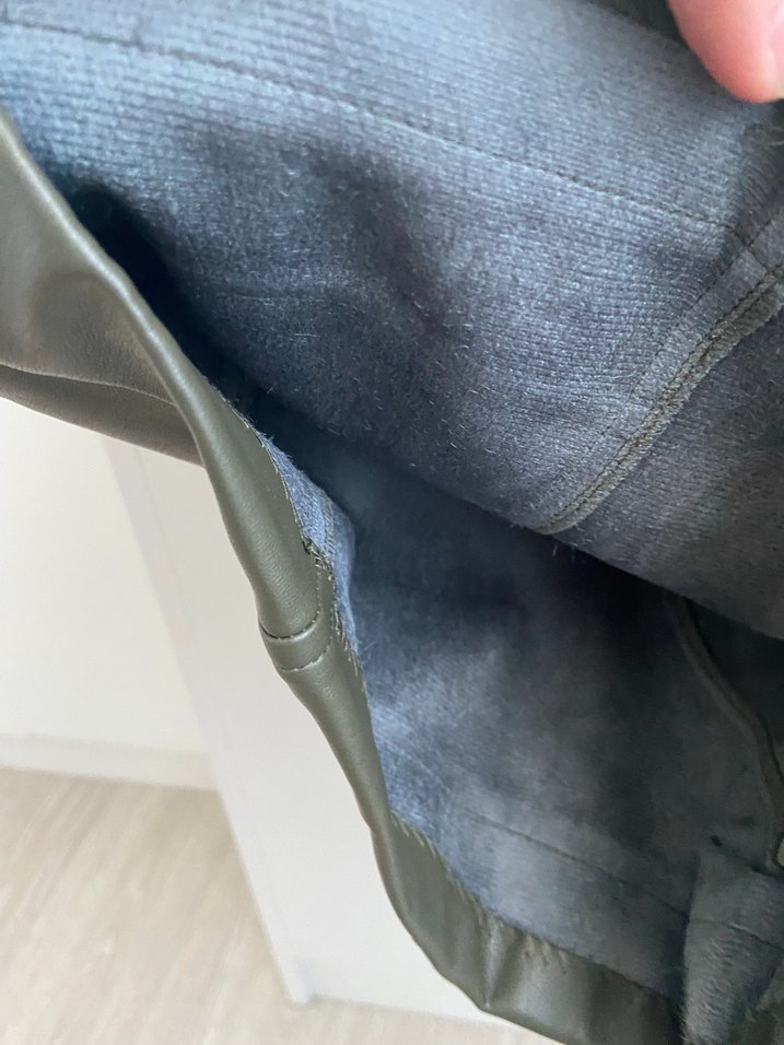 Pull Bear  Yeşil Deri Mini Şort - Görsel 3