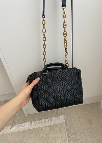 Beden siyah Renk Zara Zincir Detaylı Siyah Deri Kadın Çanta
