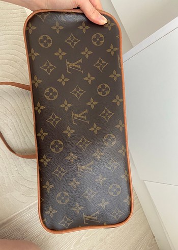 Louis Vuitton Kahverengi Deri Louis Vuitton Kadın Çanta