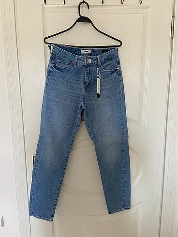 Mavi Mom Jean
