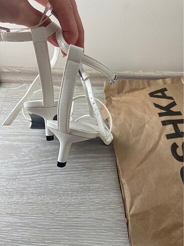 Bershka Bershka Topuklu Sandalet