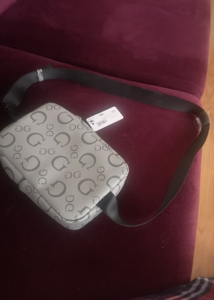 GUESS marka sıfır kadın bel çantası - Görsel 4