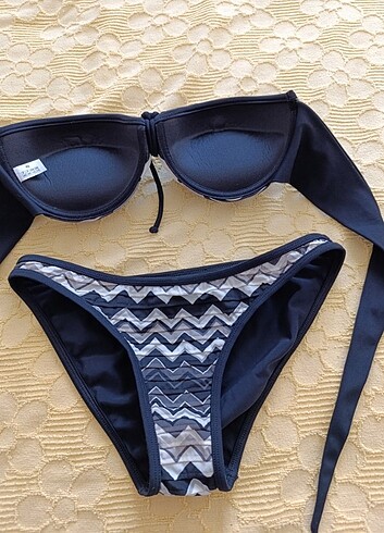 Siyah desenli kadın bikini - Görsel 2