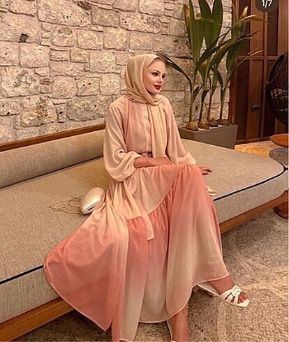 Tesettür elbise son fiyattır bende iki katına aldım 1 kere giydi