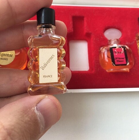 Beden Renk Miniatures de France 10 adet Mini Parfüm