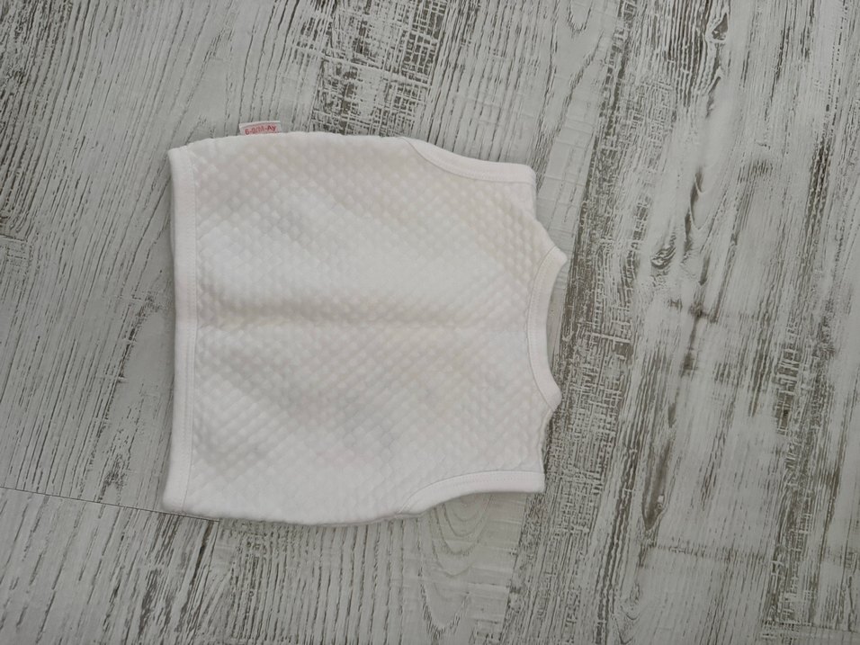 Beyaz Nakışlı Bebek Yeleği - Görsel 4