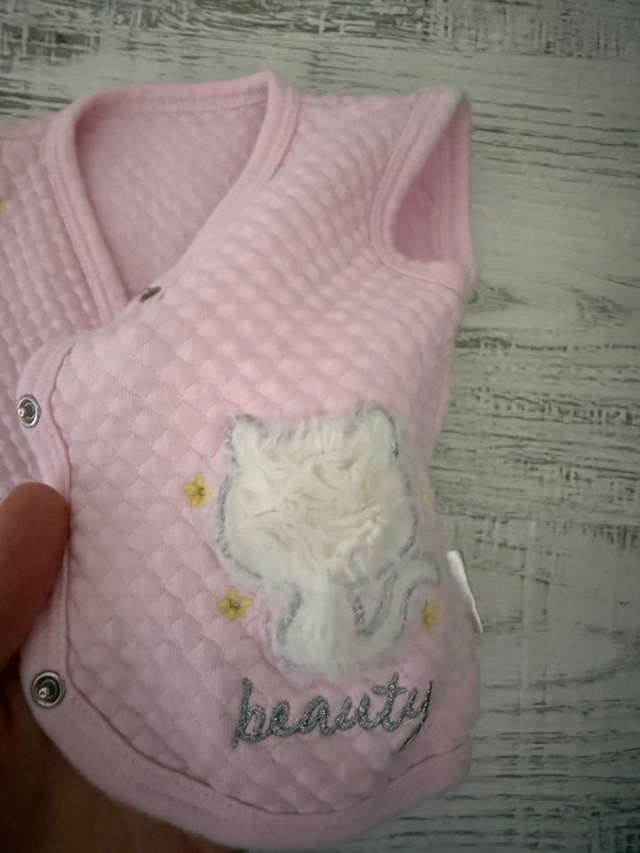 Düğmeli Pembe Nakışlı Kız Yeleği - Görsel 2