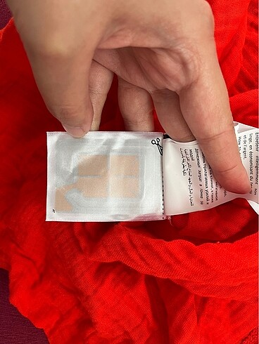 Kırmızı şortlu tulum - Görsel 6