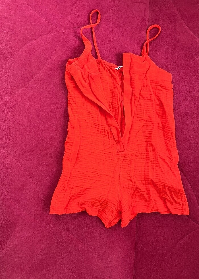 Kırmızı şortlu tulum - Görsel 2