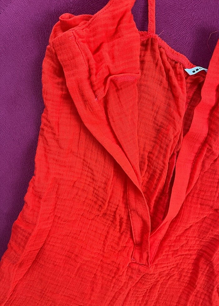 Kırmızı şortlu tulum - Görsel 4