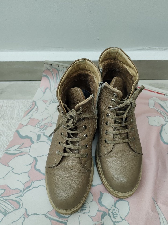 Bej Deri Kadın Postal Bot Kürklü - Görsel 3