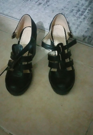 Diğer siyah ayakkabı