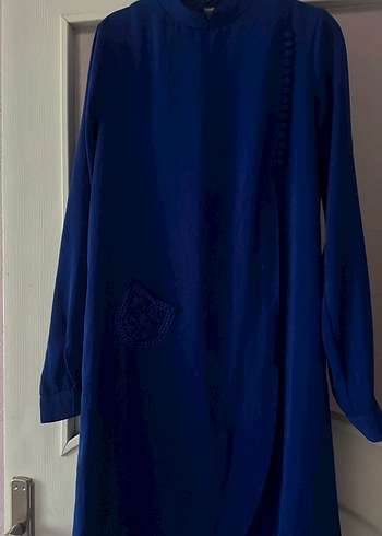 Uzun Kollu Mavi Nakışlı Kadın Elbise - Görsel 2