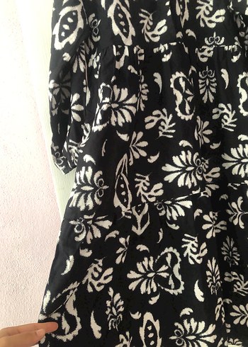 Siyah Beyaz Uzun Desenli Bohem Elbise - Görsel 3